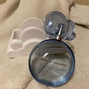 *SOLD* Ariana grande “Cloud”